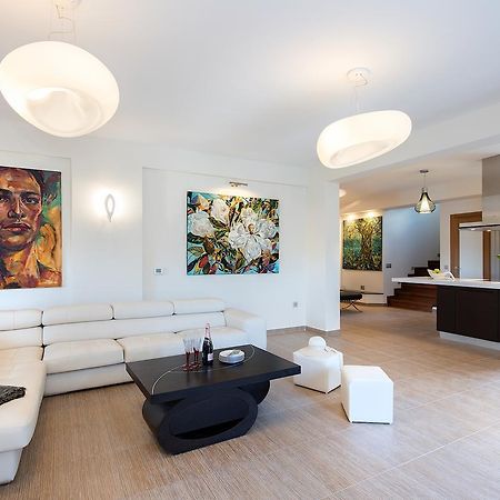 Girasole Villa Limni  Luaran gambar