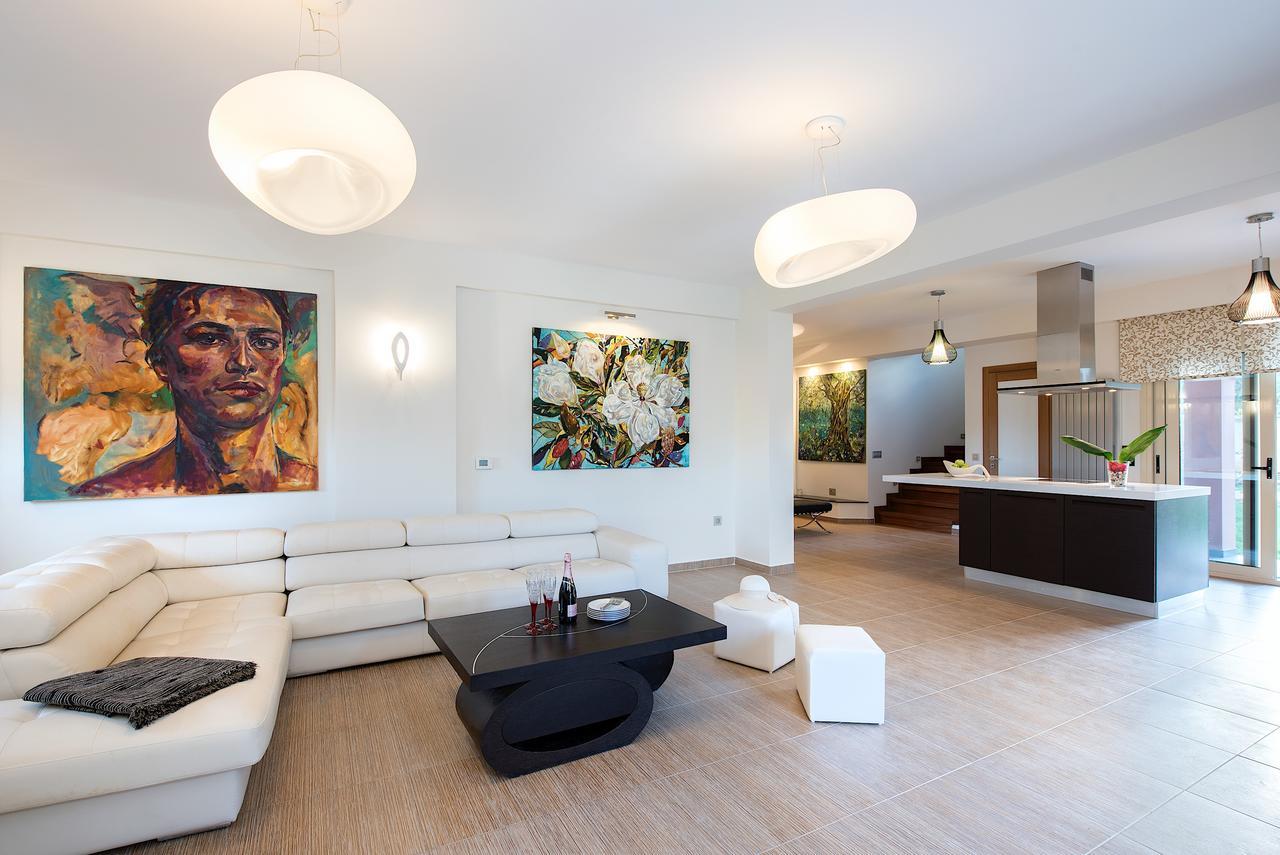 Girasole Villa Limni  Luaran gambar