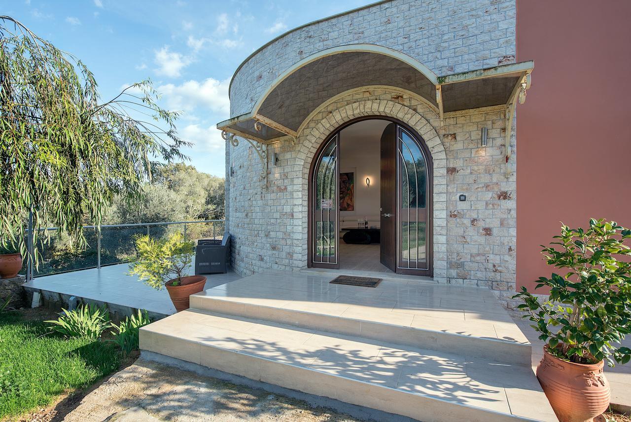 Girasole Villa Limni  Luaran gambar