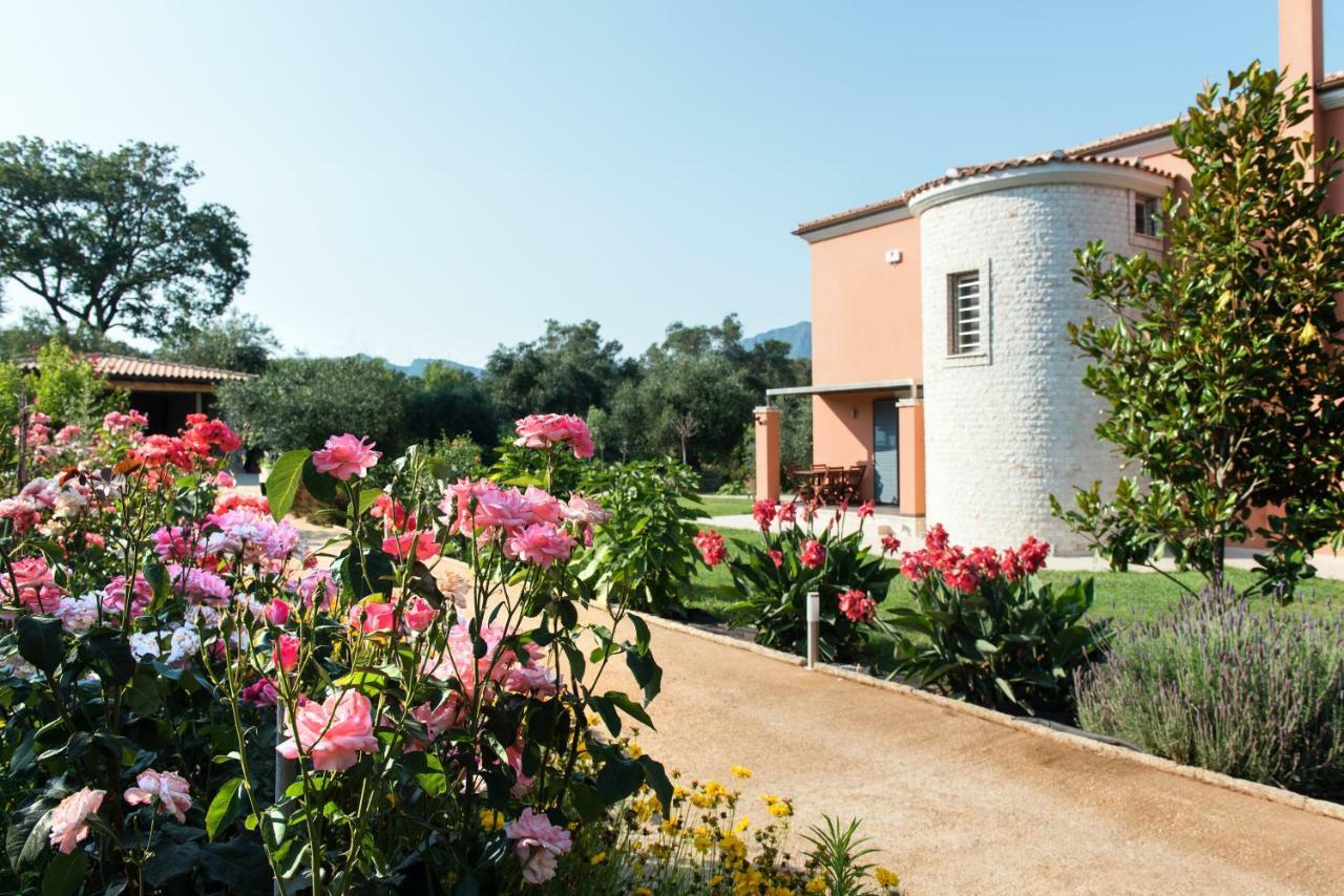 Girasole Villa Limni  Luaran gambar